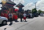 Serka Ketut Sudarma Kawal Piodalan Pura Kawinan Penataran Pande Kuribatu di Desa Tojan